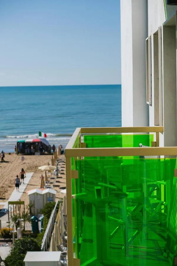 Hotel Bristol Lido di Jesolo 4*,